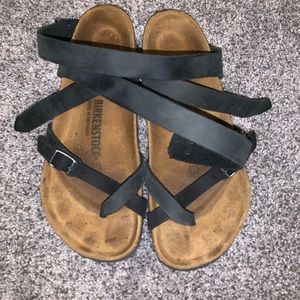 Yara black Birkenstock’s!